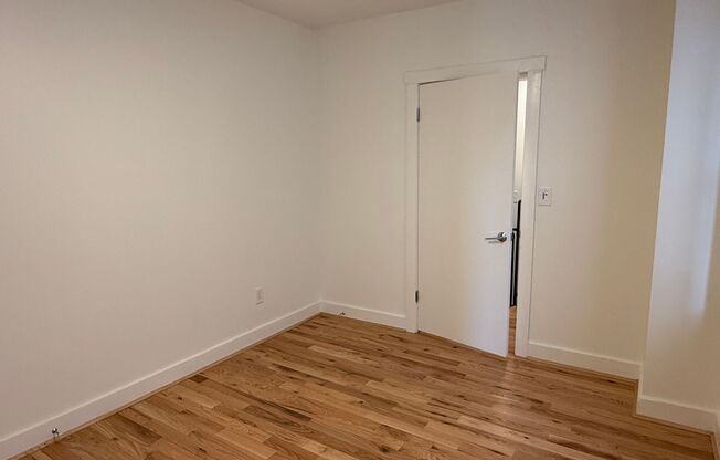 2 beds, 1 bath, 845 sqft, $1,600, Unit 2