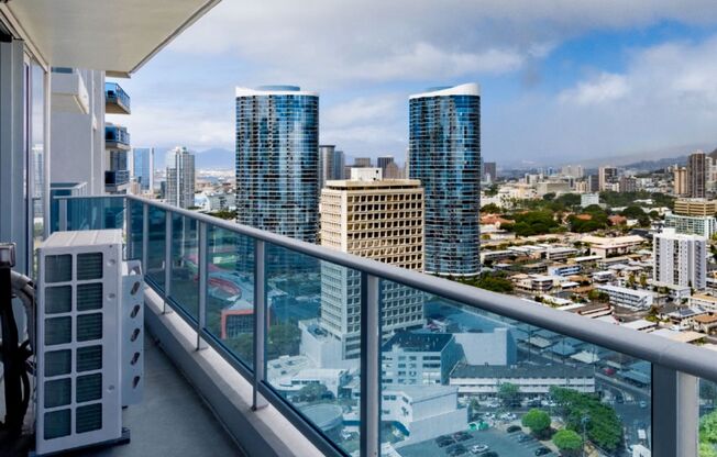 2 beds, 2 baths, $4,500, Unit #2807