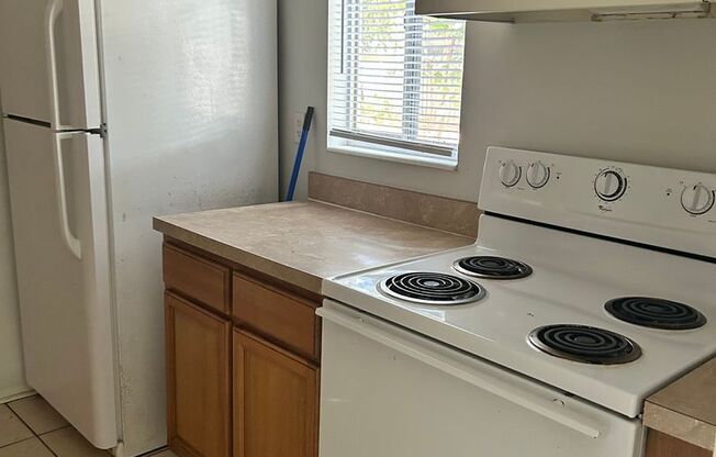 2 beds, 1 bath, 796 sqft, $1,175, Unit 503