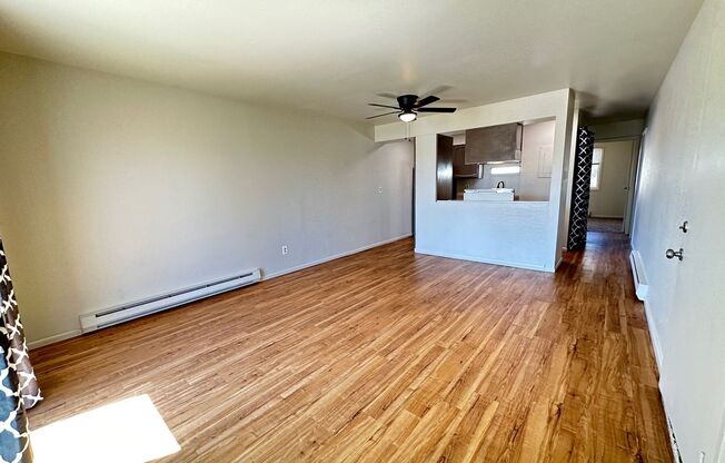 2 beds, 1 bath, 740 sqft, $1,499, Unit 814 - Unit 206