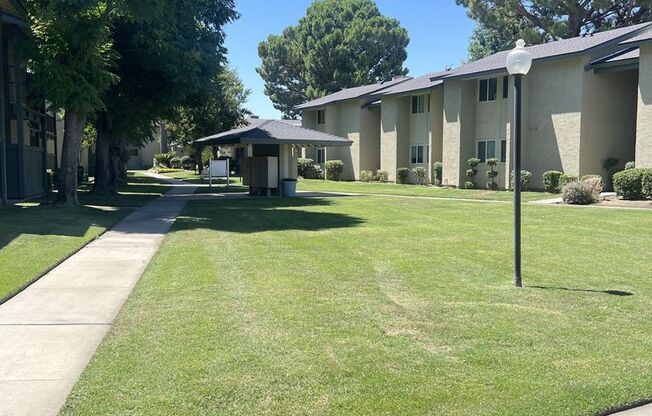 2 beds, 1 bath, 950 sqft, $1,450, Unit 32