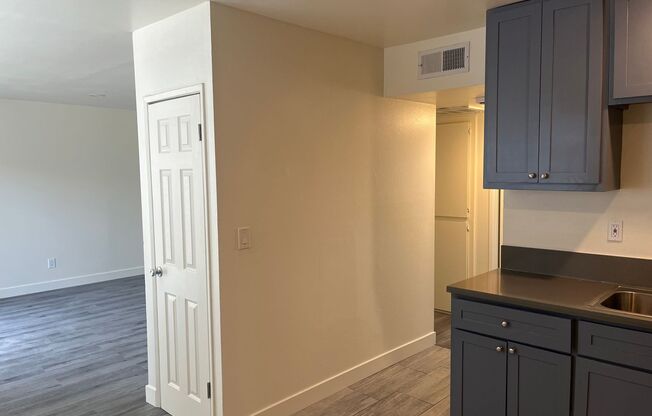 2 beds, 1 bath, 900 sqft, $2,195