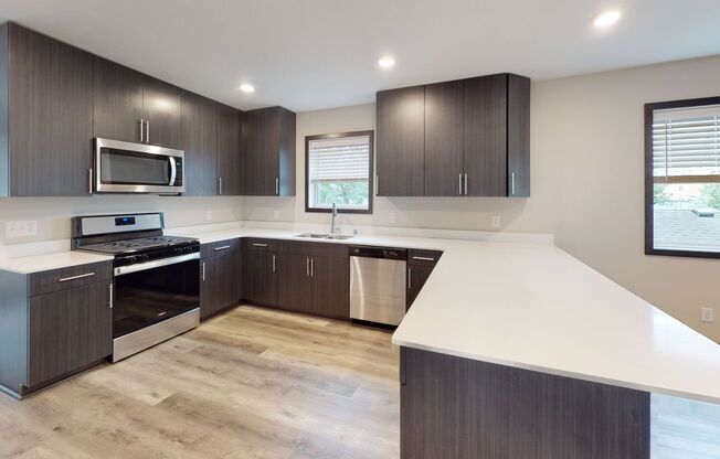 1014 16th Ave SE Duplex