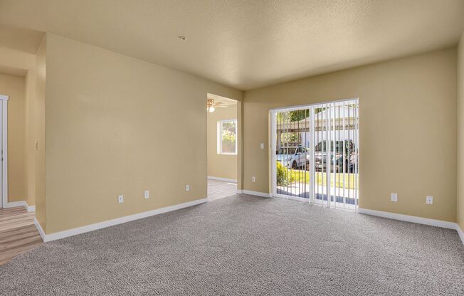 2 beds, 1 bath, 890 sqft, $1,499, Unit 196-200248