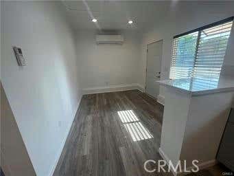 1 bed, 1 bath, 451 sqft, $2,250