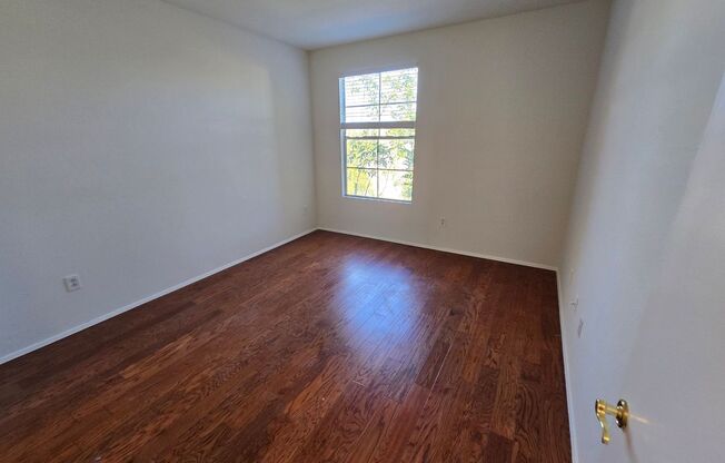 2 beds, 2 baths, $2,700, Unit # 8