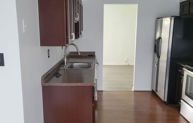 2 beds, 1.5 baths, $2,300