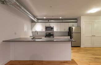 1 bed, 1 bath, 602 sqft, $2,063, Unit 215