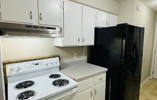 2 beds, 2 baths, $995