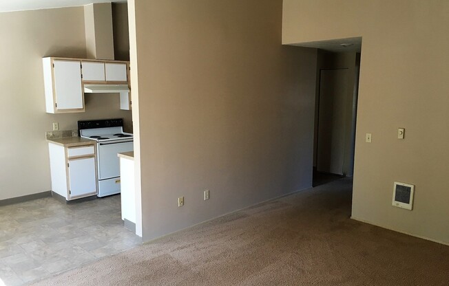 1 bed, 1 bath, 735 sqft, $1,395, Unit 132