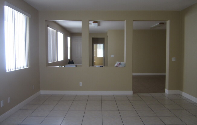 4 beds, 2 baths, $2,095