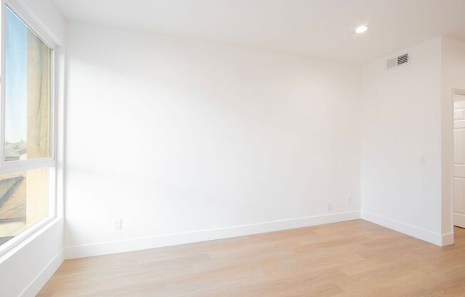 2 beds, 2 baths, $3,550, Unit 101