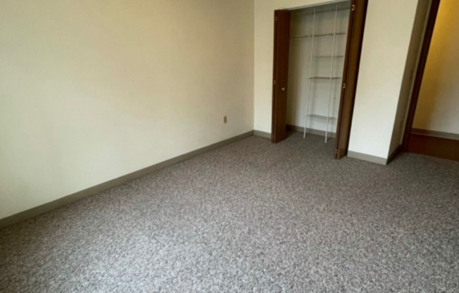 2 beds, 1 bath, 1,000 sqft, $925, Unit TE218X-101