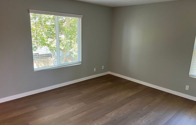 2 beds, 1 bath, 875 sqft, $2,650, Unit 50