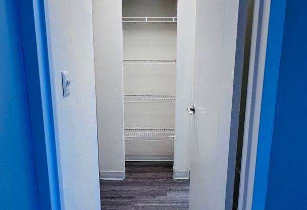 Studio, 1 bath, 320 sqft, $850, Unit # M016