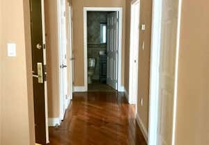 2 beds, 1 bath, $2,700