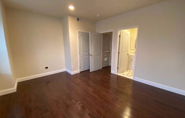 2 beds, 2 baths, 900 sqft, $1,850, Unit 2