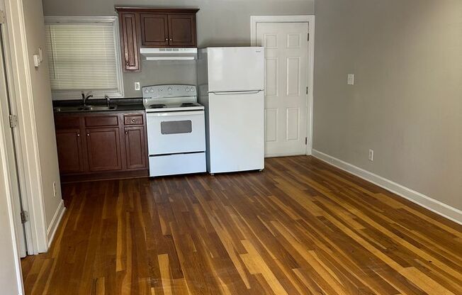 1 bed, 1 bath, 550 sqft, $1,000