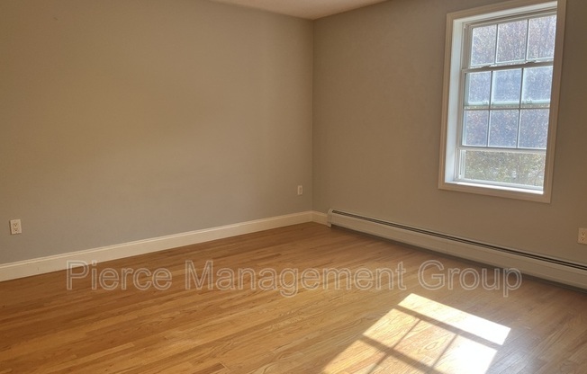 843 MAMMOTH RD