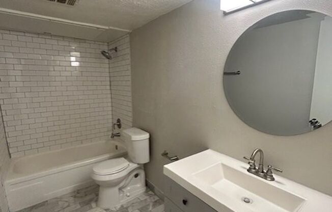 1 bed, 1 bath, 690 sqft, $895, Unit 101
