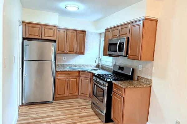 418 W 259 ST