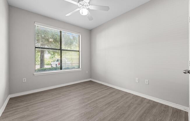 3 beds, 2 baths, 1,202 sqft, $1,960