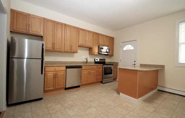 1 bed, 1 bath, $2,195, Unit 43M