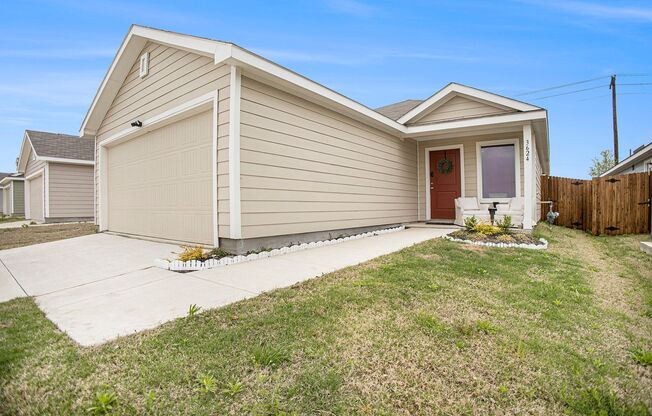 Experience the charm of McKinney, Texas, in this beautifully maintained 3-bedroom, 2-bathroom home, offering 1262 square feet of living space.