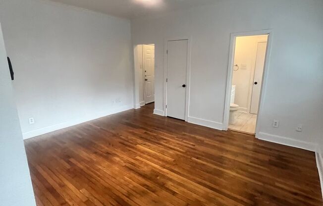 1 bed, 1 bath, 800 sqft, $1,499, Unit 1526-01