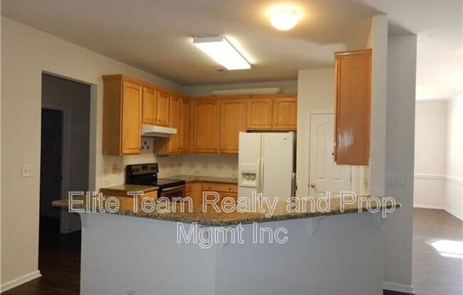 17130 CAMBRIDGE WOODS CT