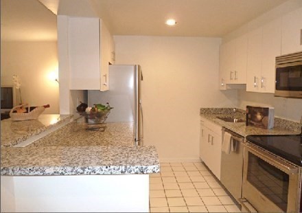 1 bed, 1.5 baths, 890 sqft, $4,200, Unit 209