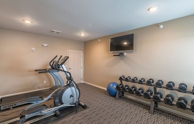 Studio, 1 bath, 594 sqft, $985, Unit 302