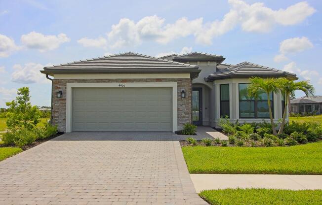 4400 LAKESIDE GRV PL