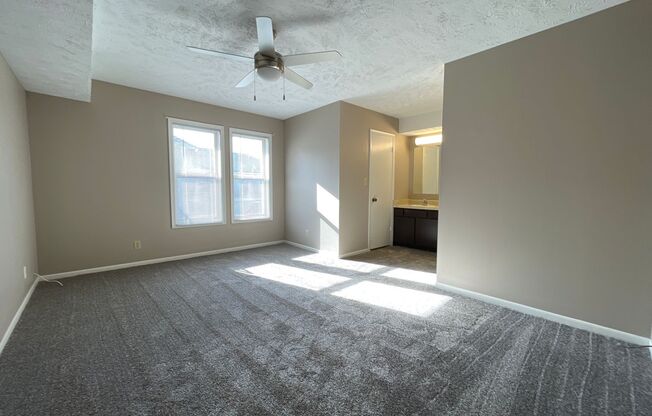 2 beds, 2 baths, 1,324 sqft, $1,289, Unit 042