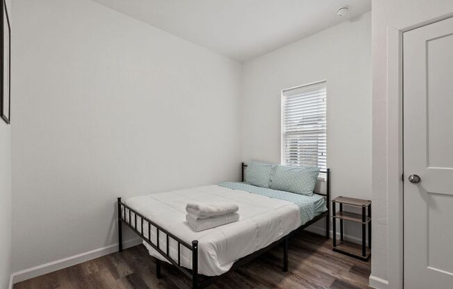 4 beds, 2 baths, 1,750 sqft, $2,150, Unit #404