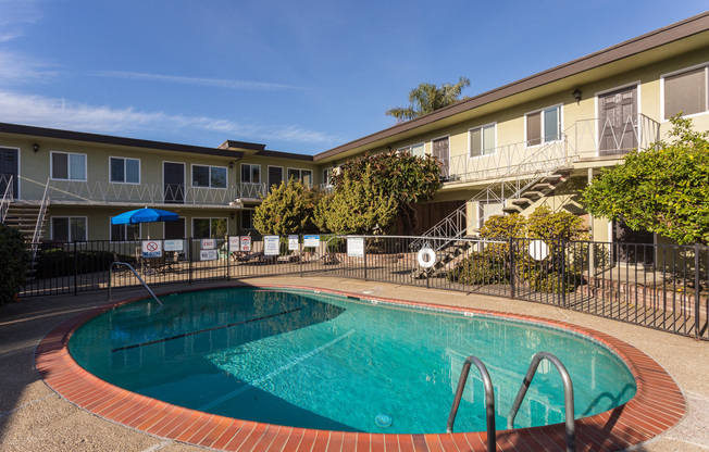 1 bed, 1 bath, $2,450, Unit 1048
