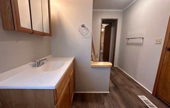 2 beds, 2 baths, $900