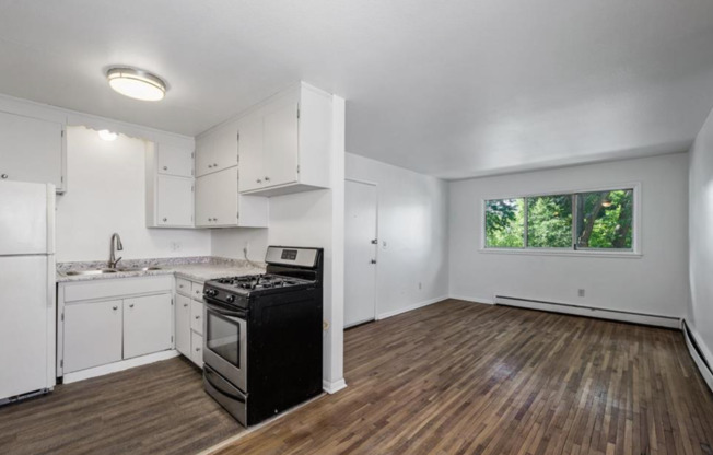 2818 East 31st Street