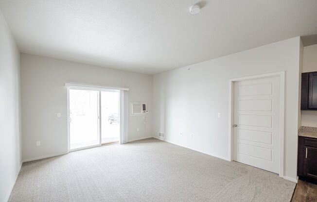 2 beds, 2 baths, 1,008 sqft, $1,715, Unit 315