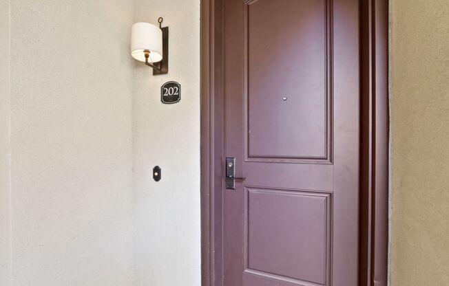 1 bed, 2 baths, 748 sqft, $4,500, Unit #102