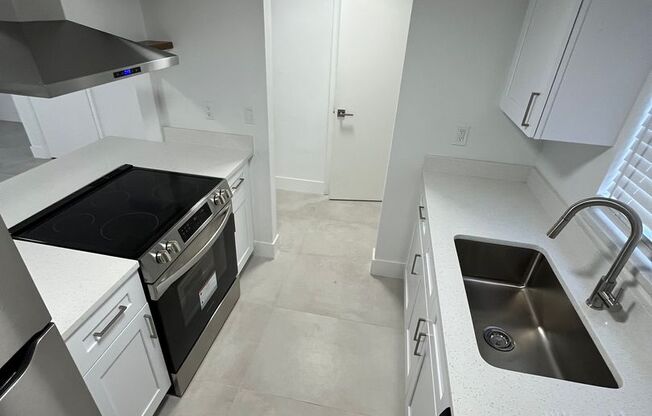 2 beds, 1.5 baths, 1,050 sqft, $1,349, Unit #50