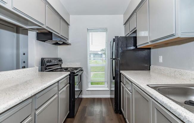 3 beds, 2 baths, 1,362 sqft, $1,381