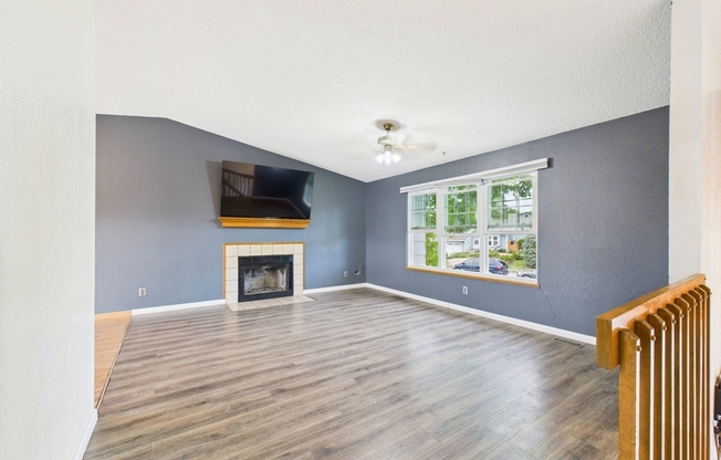 1018 RANCHER DR
