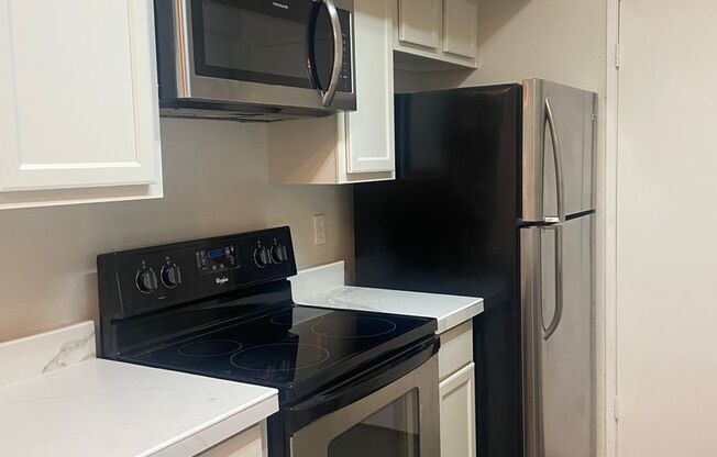 1 bed, 1 bath, $1,400, Unit 2058