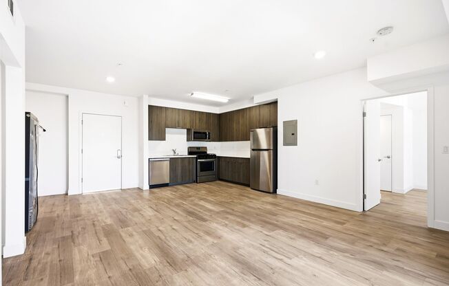 2 beds, 2 baths, 1,037 sqft, $2,950, Unit 407