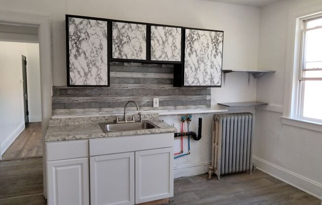 21-23 Glendale, Llc
