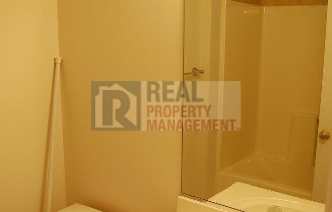 2 beds, 2 baths, $1,200