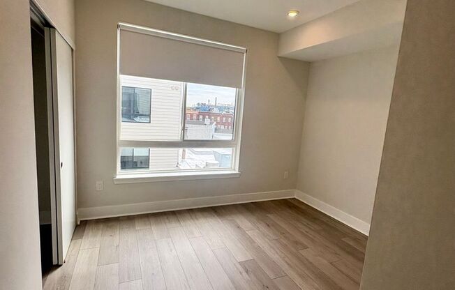 2 beds, 1 bath, 827 sqft, $1,595, Unit 303
