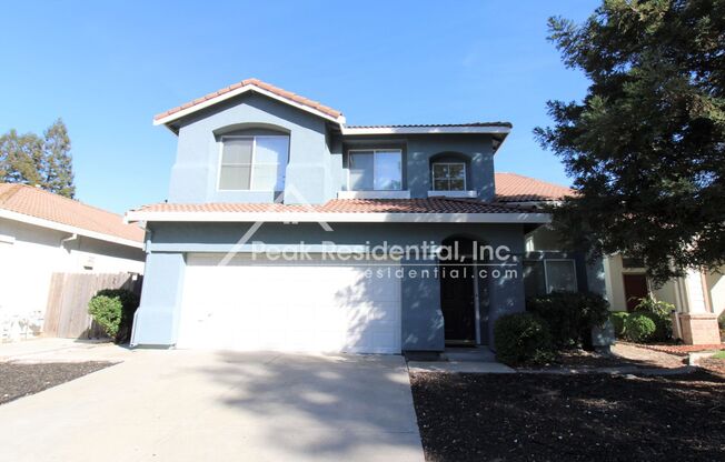 Wonderful Elk Grove 4bd/2.5ba Home with 2 Car Garage