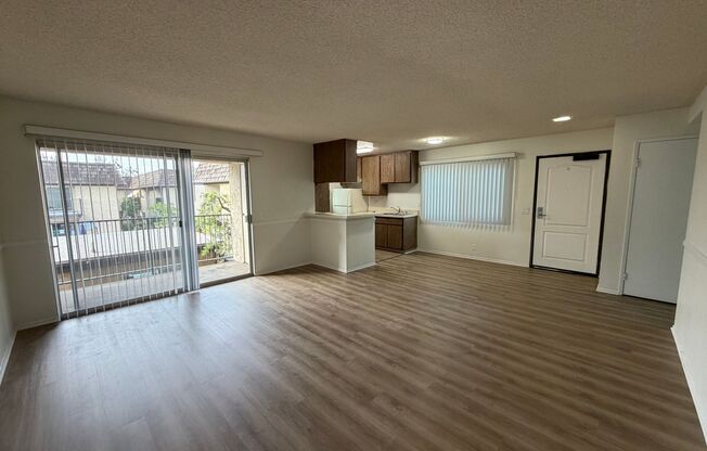 1 bed, 1 bath, 562 sqft, $2,145, Unit 028